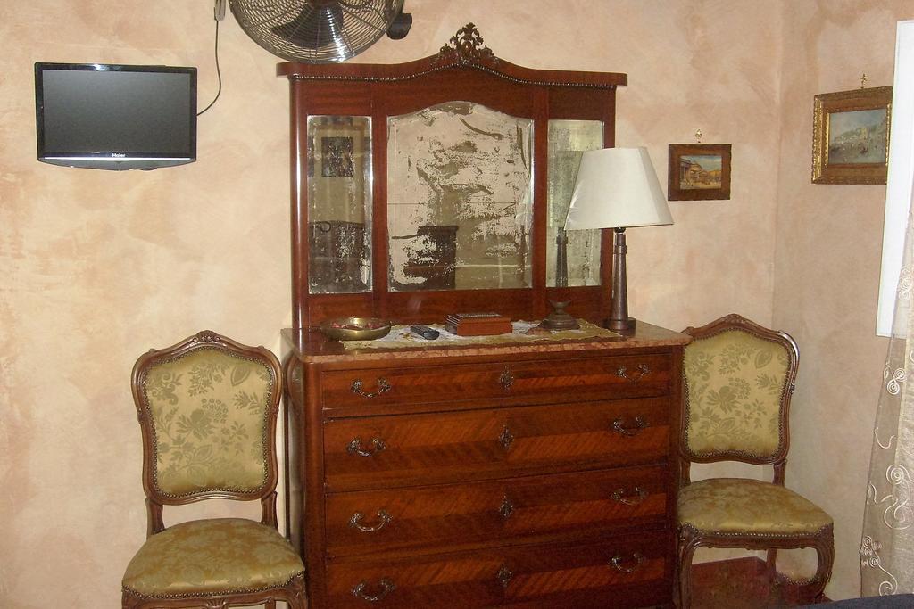 B&B Carolina Plebiscito R. Naples Exterior photo